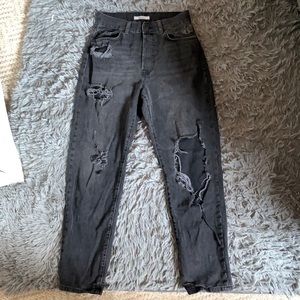 f21 black distressed mom jeans